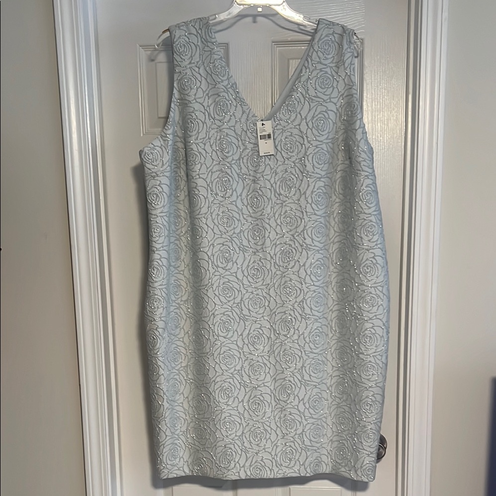 Plus Size Chic Floral Embroidered Dress F